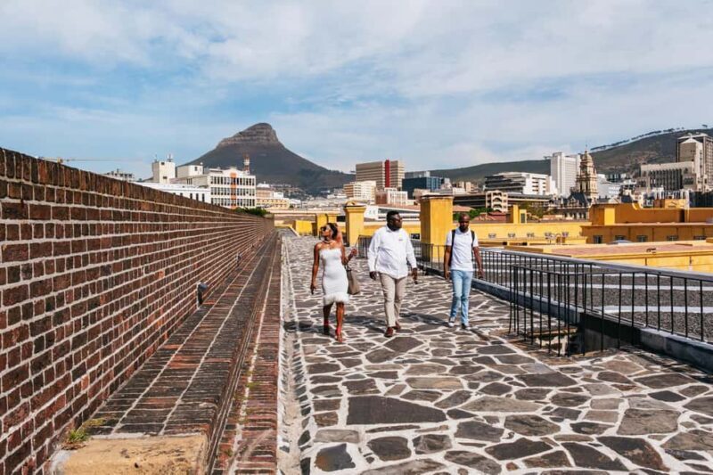 Cape Town: Half-Day Walking City Tour and African Lunch - The Sum Up
