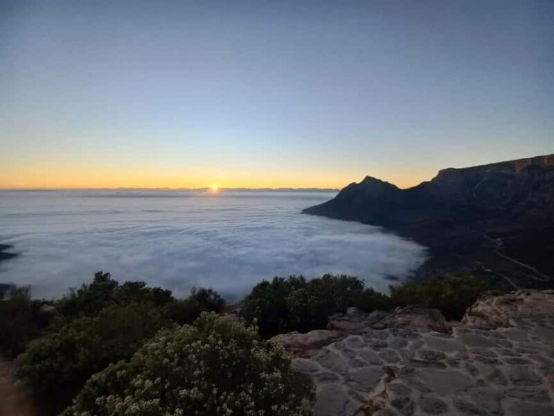 Cape Town: Lion's Head Sunrise Hike - The Sum Up