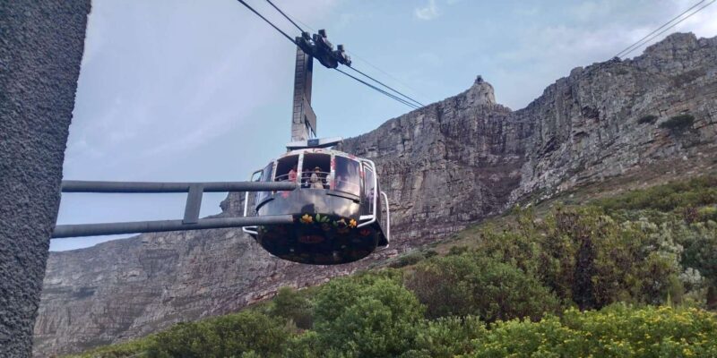 Cape Town: Robben Island and Table Mountain Private Day Tour - FAQ