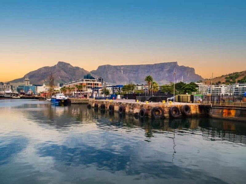 Cape Town Tour: Table Mountain, Penguins & Cape Point+Pickup - FAQ