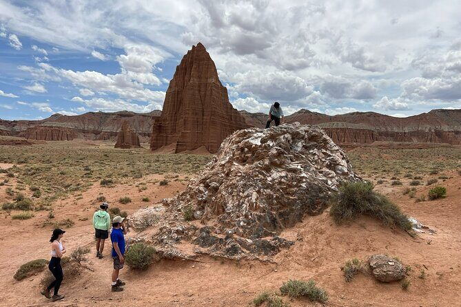 Capitol Reef Half Day Temples of the Sun and Moon (Shared Tour) - What Makes This Tour Stand Out