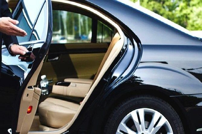 Car With Driver In Dubai - 10 Hours - Key Points
