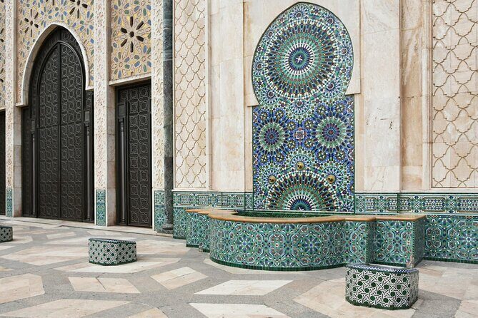 Casablanca Tour : Casablanca City Guided tour with lux vehicule - Discover Casablanca with a Private Guided Tour in Style