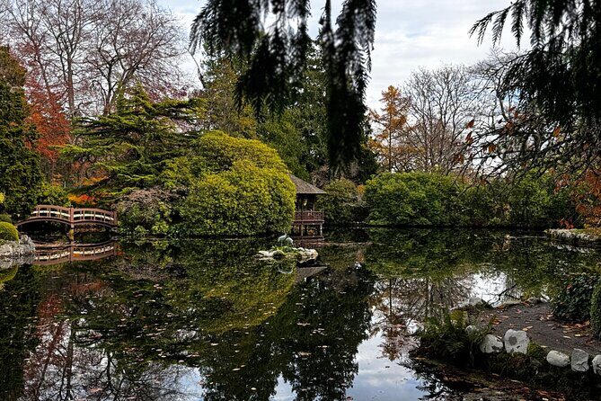 Casual Local Haunts Private Tour of Victoria, BC - FAQ