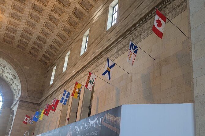 Casual Tour of Toronto by Land, Sky and Sea - Who Will Love This Tour?
