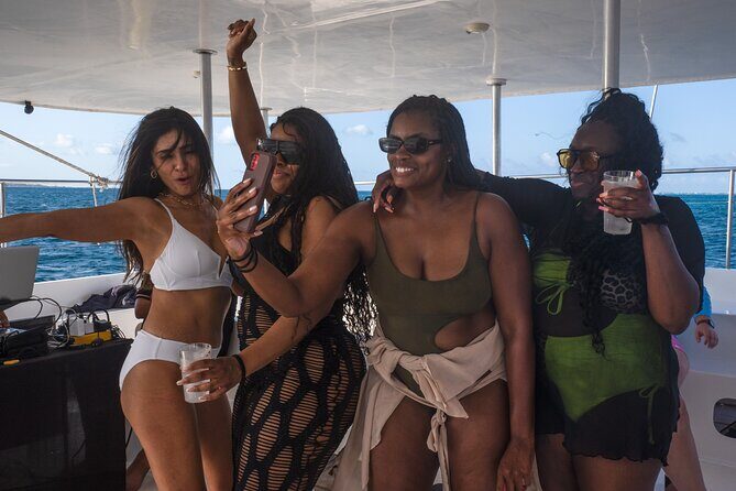 Catamaran Booze Party With Open Bar in Cancun - Who Should Consider This Tour?