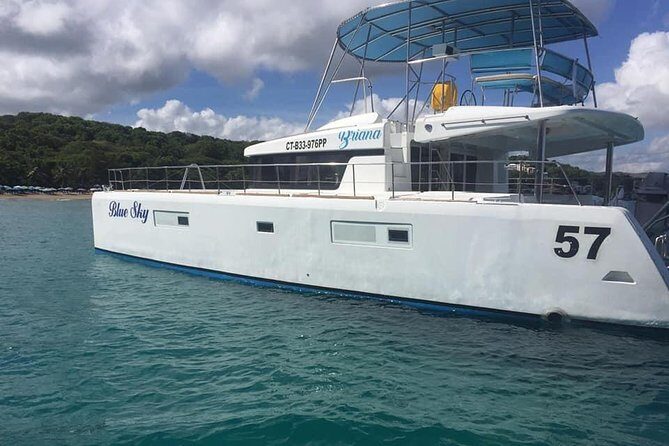 Catamaran Cruise with Snorkeling and lunch on board! - Key Points
