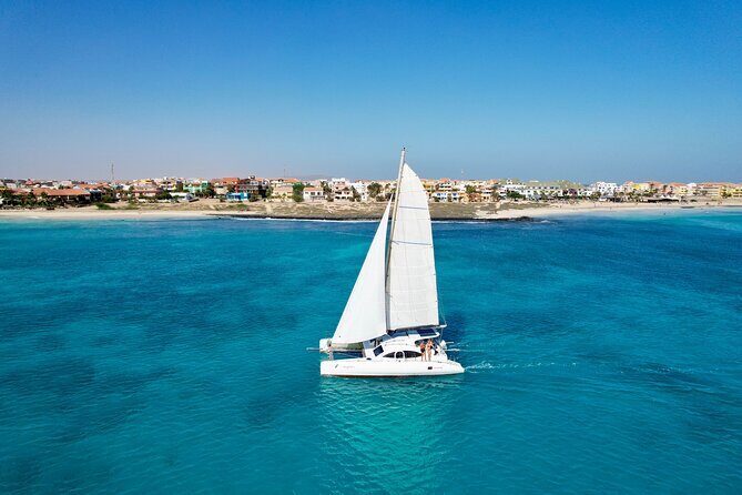 Catamaran Half Day - Beautiful day on the Atlantic Ocean - Exploring the Catamaran Half Day Experience off Sal, Cape Verde