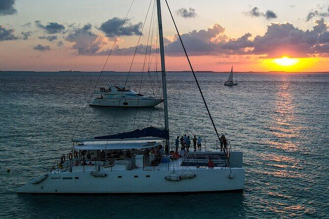 Catamaran Isla Mujeres Unlimited! Round Transportation From Riviera Maya - An In-Depth Look at the Tour Experience