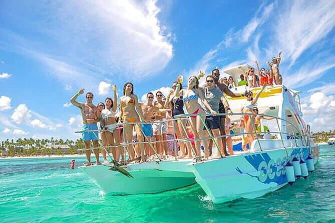 Catamaran Party in Punta Cana with Unlimited Drinks - Key Points