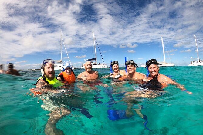 Catamaran Plus Tour to Isla Mujeres with National Open Bar from Cancun - Authentic Voices: What Travelers Say