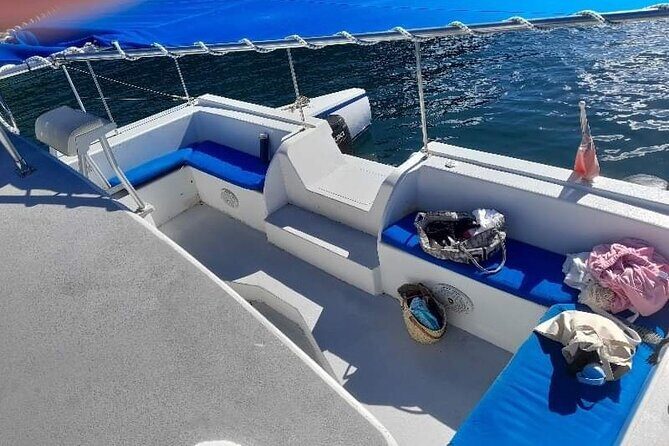Catamaran private charter - The Onboard Experience: Comfort and Personal Touches