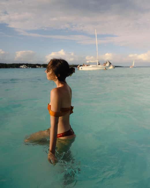 Catamaran Sailing Experience at Bacalar Lagoon. - The Eco-Friendly Approach and Equipment