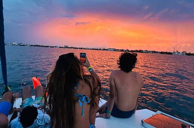 Catamaran Sunset Open Bar and Snacks - Review Highlights from Travelers