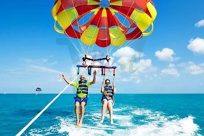 Catamaran to Ile aux Cerf with Parasailing, Tube Riding & Lunch - Who Will Love This Tour?