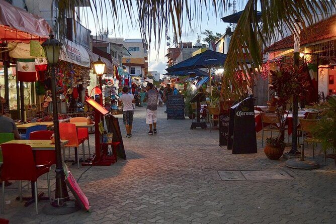 Catamaran to Isla Mujeres: Snorkel MUSA, Playa Norte & Buffet - FAQs