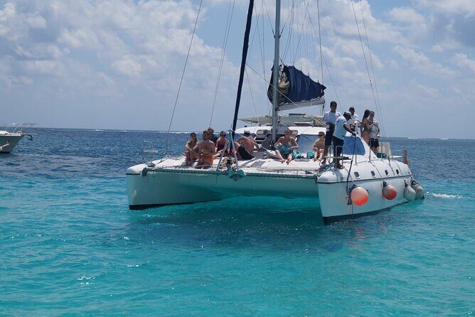 Catamaran Tour to Isla Mujeres Cancun - Beach Club and Buffet Lunch: The True Relaxation