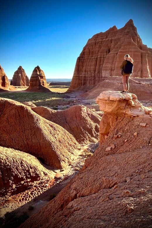 Cathedral Valley 4X4 Tour, Temples of the Sun and Moon 4 Hrs - Experience Review: Cathedral Valley 4X4 Tour, Temples of the Sun and Moon
