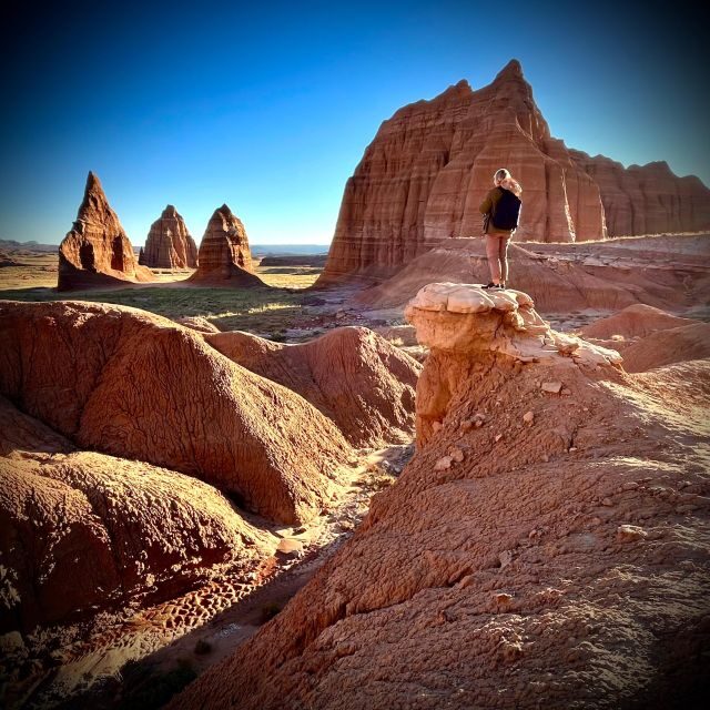 Cathedral Valley 4X4 Tour, Temples of the Sun and Moon 4 Hrs - Key Points