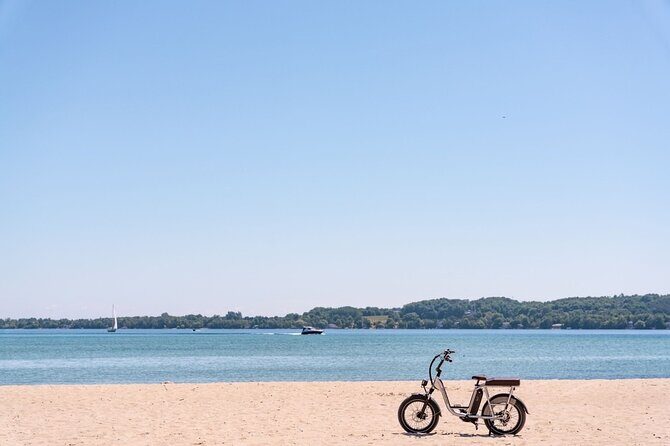 Cave Point E - Bike Tour - A Well-Balanced Itinerary for Natural Beauty and Relaxed Adventure
