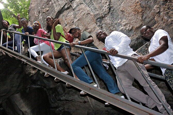 Caves and Cruise Tour in Ghana - Key Points