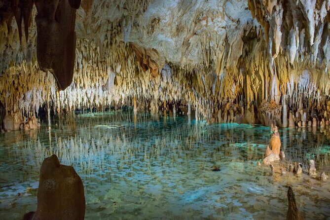 CaymanVisitor Hide & Seek GeoTour Self-Drive Tour - Key Points