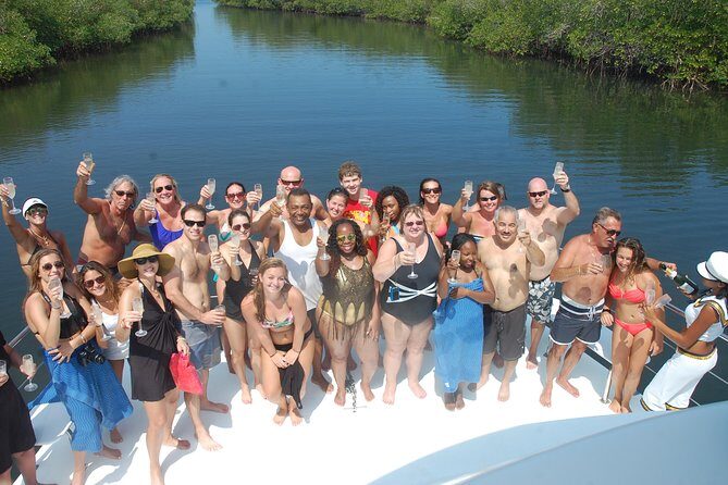 Cayo Arena Catamaran Cruise from Puerto Plata with Lunch - FAQ