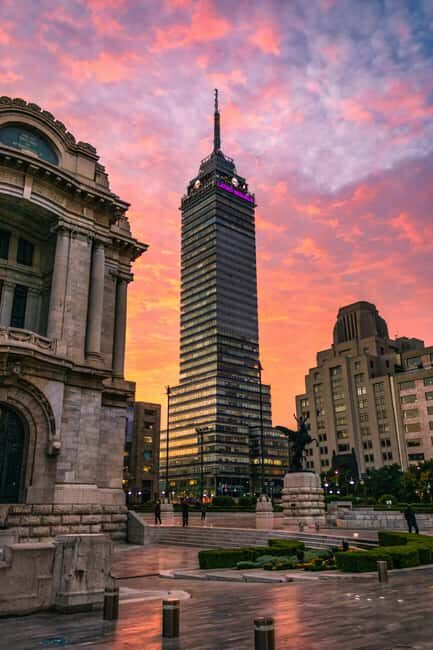CDMX: Night tour with optional Torre Latino - A Walk Through The Night: What to Expect