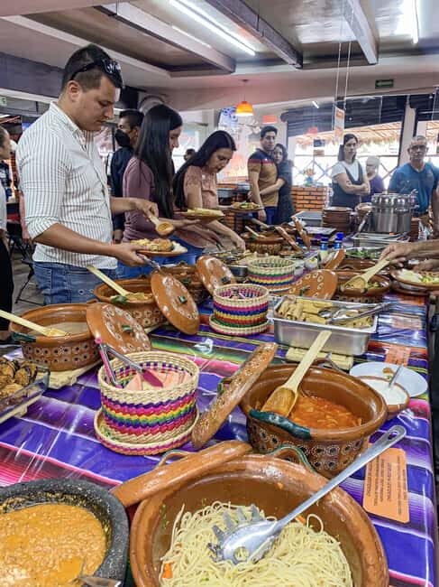 CDMX: Trajinera party in Xochimilco with tacos, music, and drinks - The Itinerary in Detail