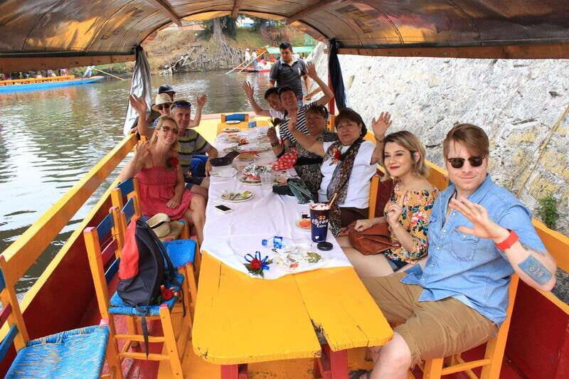 CDMX: Xochimilco Trajinera Party, Drinks, Mariachi & Tacos - Tacos — A Delicious Finish