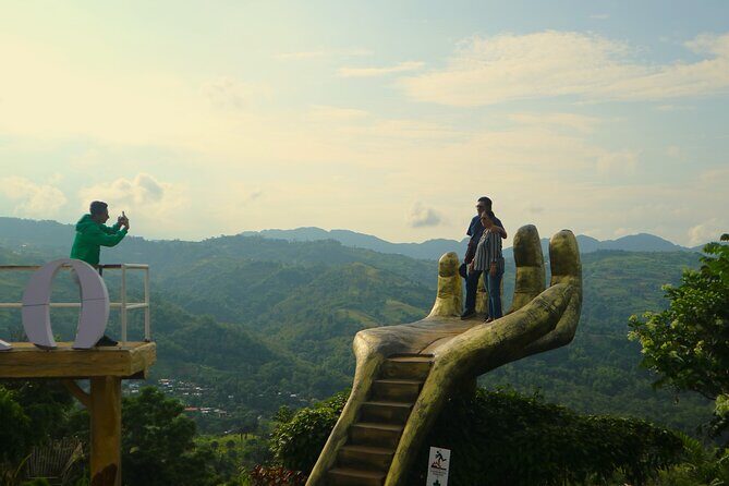 Cebu Highlands Tour(Cebu Taoist, Temple of Leah and Sirao Garden) - Key Points