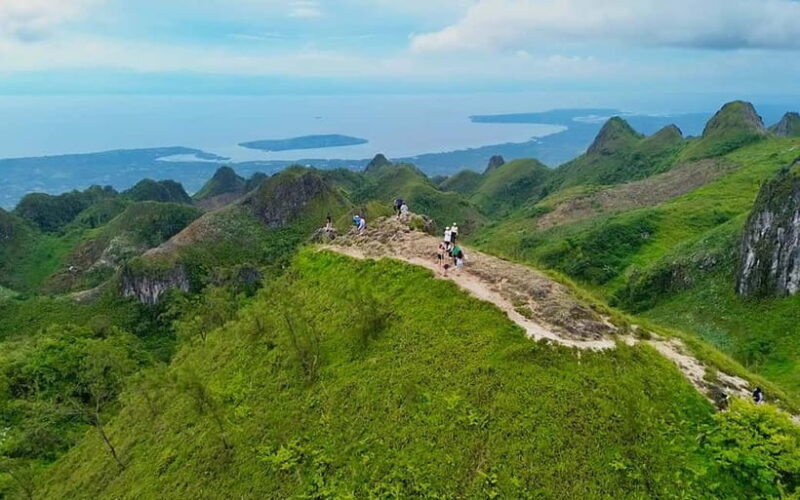 Cebu: Oslob Whale Shark, Tumalog Falls, and Osmeña Peak Tour - Who Is This Tour Best For?