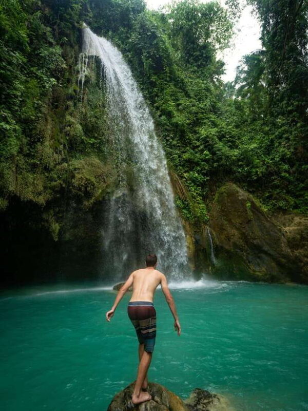 Cebu Oslob WhaleShark,Inambakan Falls& Moalboal Sardines Run - Key Points