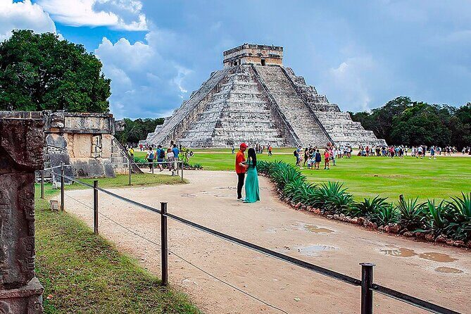 Cenote Hubiku & Ikkil Swim and Chichen Itza Tour from Tulum City - FAQs
