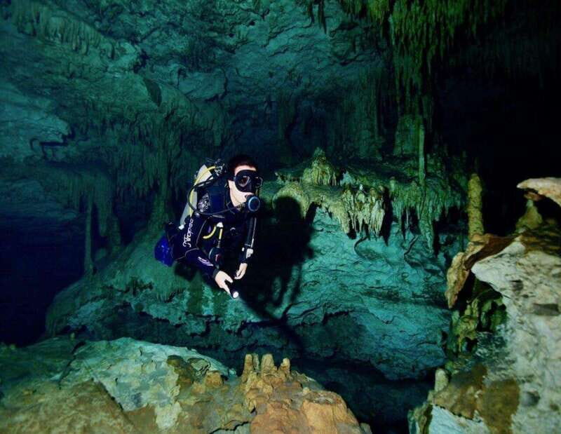 Cenote PRO Just for Experts - What Is the Cenote PRO Just for Experts Tour?