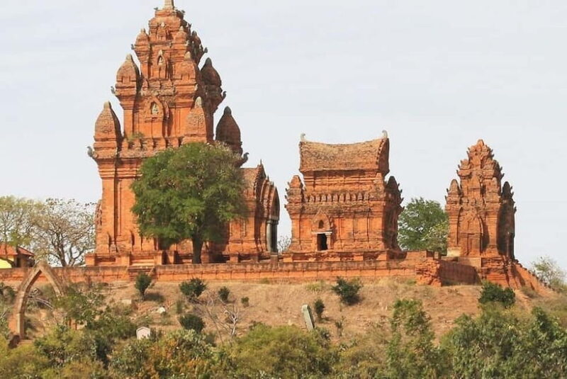 Cham Culture & Coastal Beauty: Ninh Thuan Full-Day Tour - Key Points
