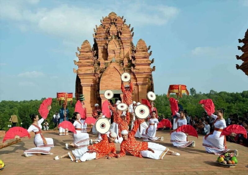 Cham Culture & Coastal Beauty: Ninh Thuan Full-Day Tour - Exploring the Itinerary in Detail