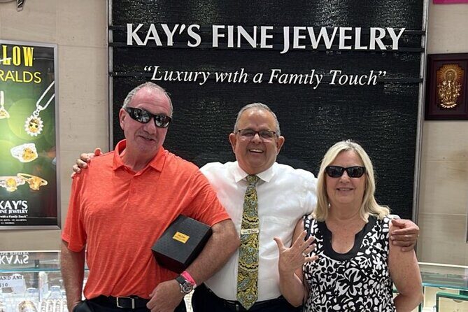 Champagne and Diamond Shopping Experience in St Maarten - Who Should Consider This Tour?