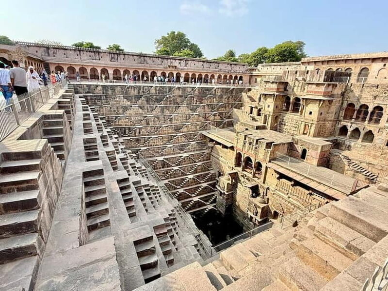 Chand Baori Stepwell tour with english speaking guide - Introduction