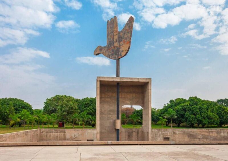 Chandigarh Walking Tour (2 Hours Guided Walking Tour) - Visualizing the Experience