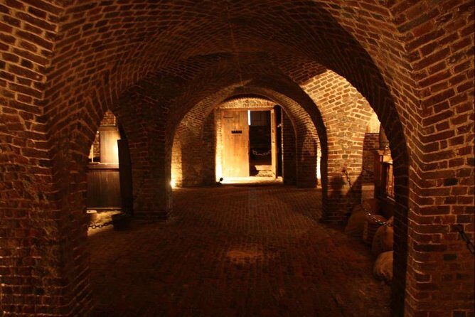 Charleston Ghost & Dungeon Night-Time Walking Tour with Entry to Provost Dungeon - Key Points