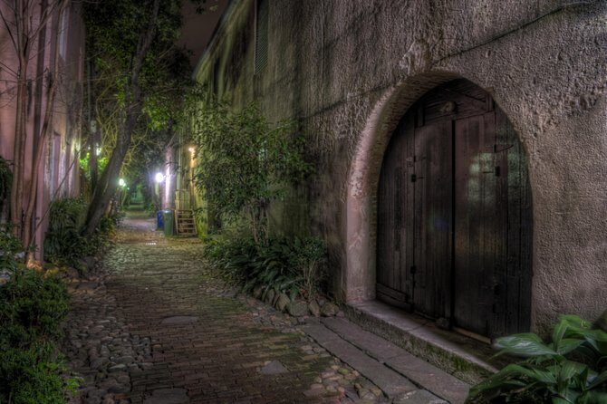 Charleston Ghosts of Liberty Guided Walking Tour - An Overview of the Haunted Charm of Charleston