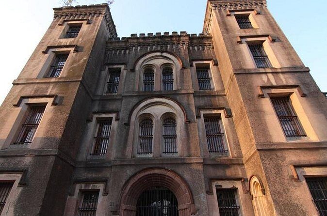 Charleston Haunted Jail Night-Time Walking Tour with Admission to Old City Jail - FAQ