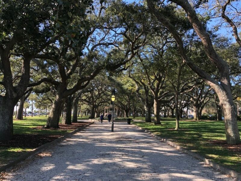 Charleston: Walking History and Bar Tour - An In-Depth Look at the Charleston Walking History and Bar Tour