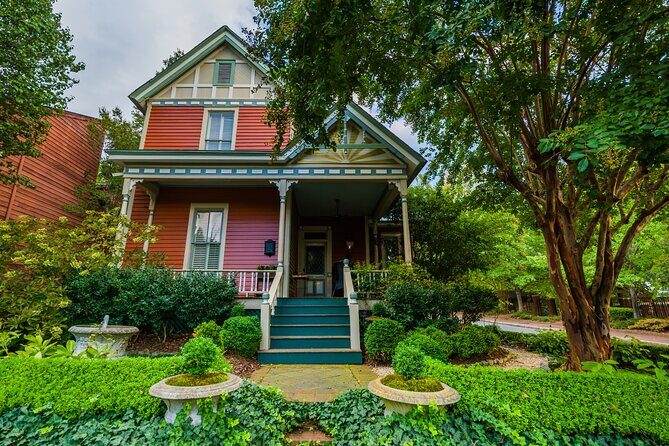 Charlotte Ghost Walking Tour - Smartphone guided audio/gps Tour at your own pace - Discovering the Itinerary: What to Expect