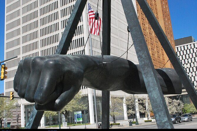 Chauffeured Historic Tour of Detroit with Flexibility - An In-Depth Look at the Tour Itinerary