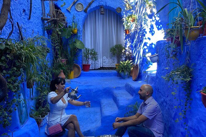 Chefchaouen Bleu City 2 Days Trip from Casablanca - Transport and Group Size
