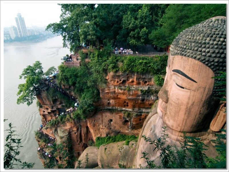 Chengdu: 2 Days Panda, Leshan Buddha and Emeishan Group Tour - An In-Depth Look at the Experience