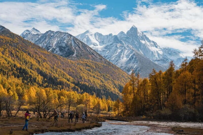 Chengdu: 3-Day Changping Valley-Bipeng Valley Hiking Tour - Authentic Experiences and Traveler Feedback