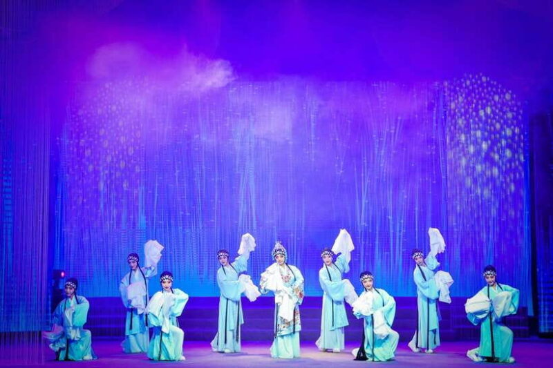 Chengdu: Classic Sichuan Opera Show Furong Guocui & free tea - Who Should Consider This Experience?